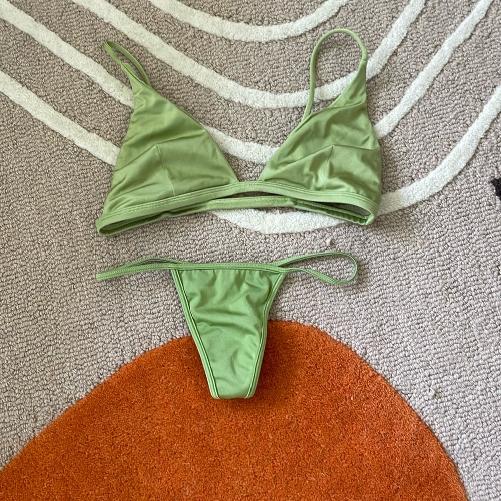 Nolla thong bikini 👙